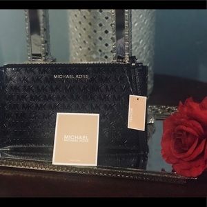 Michael Kors CLUTCH
